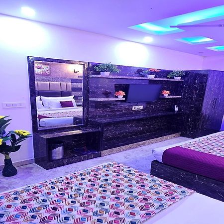 Hotel Tu Casa International Near Delhi Airport نيودلهي المظهر الخارجي الصورة